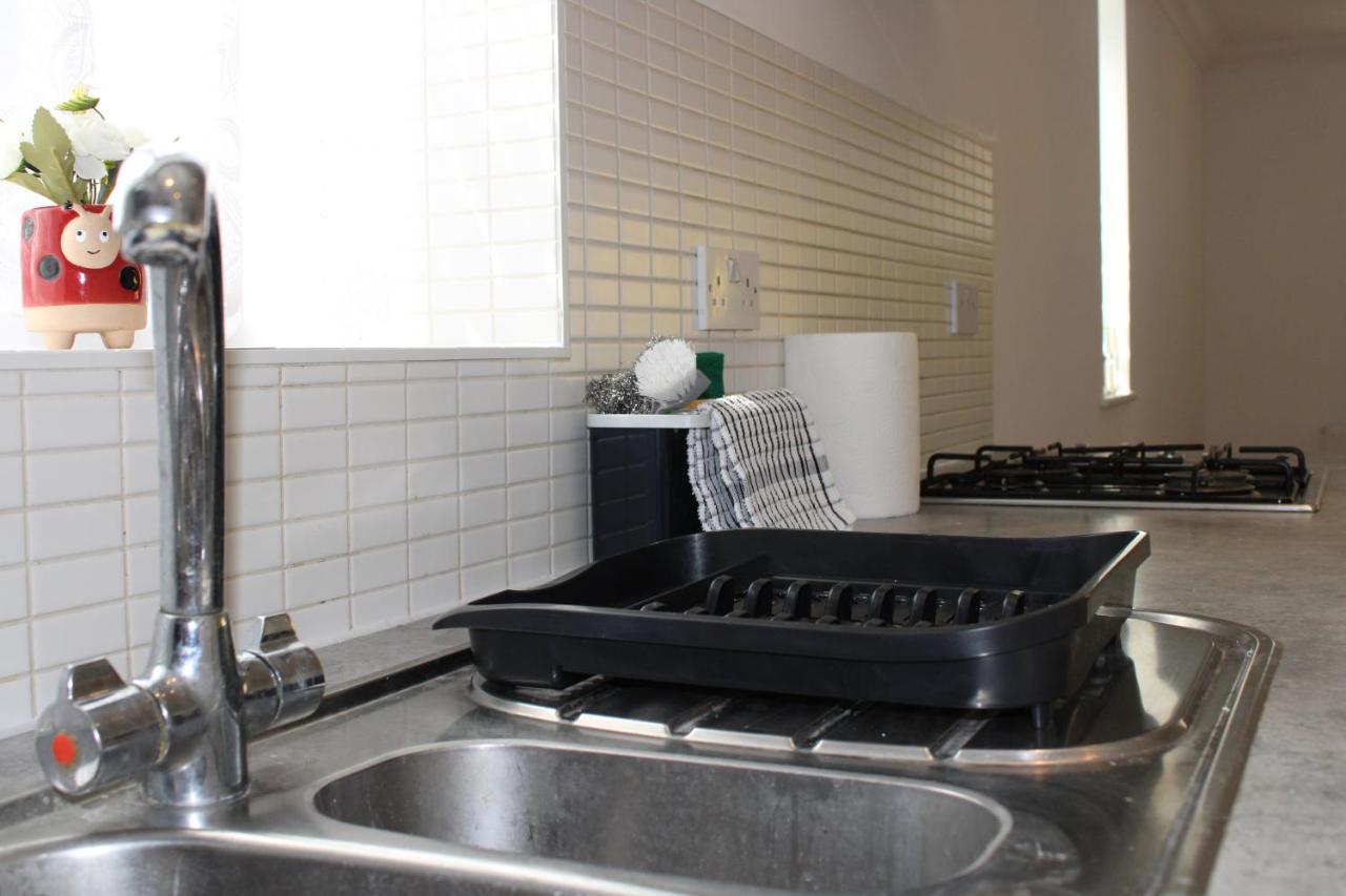 Eldridge Court Apartment 다게넘 외부 사진