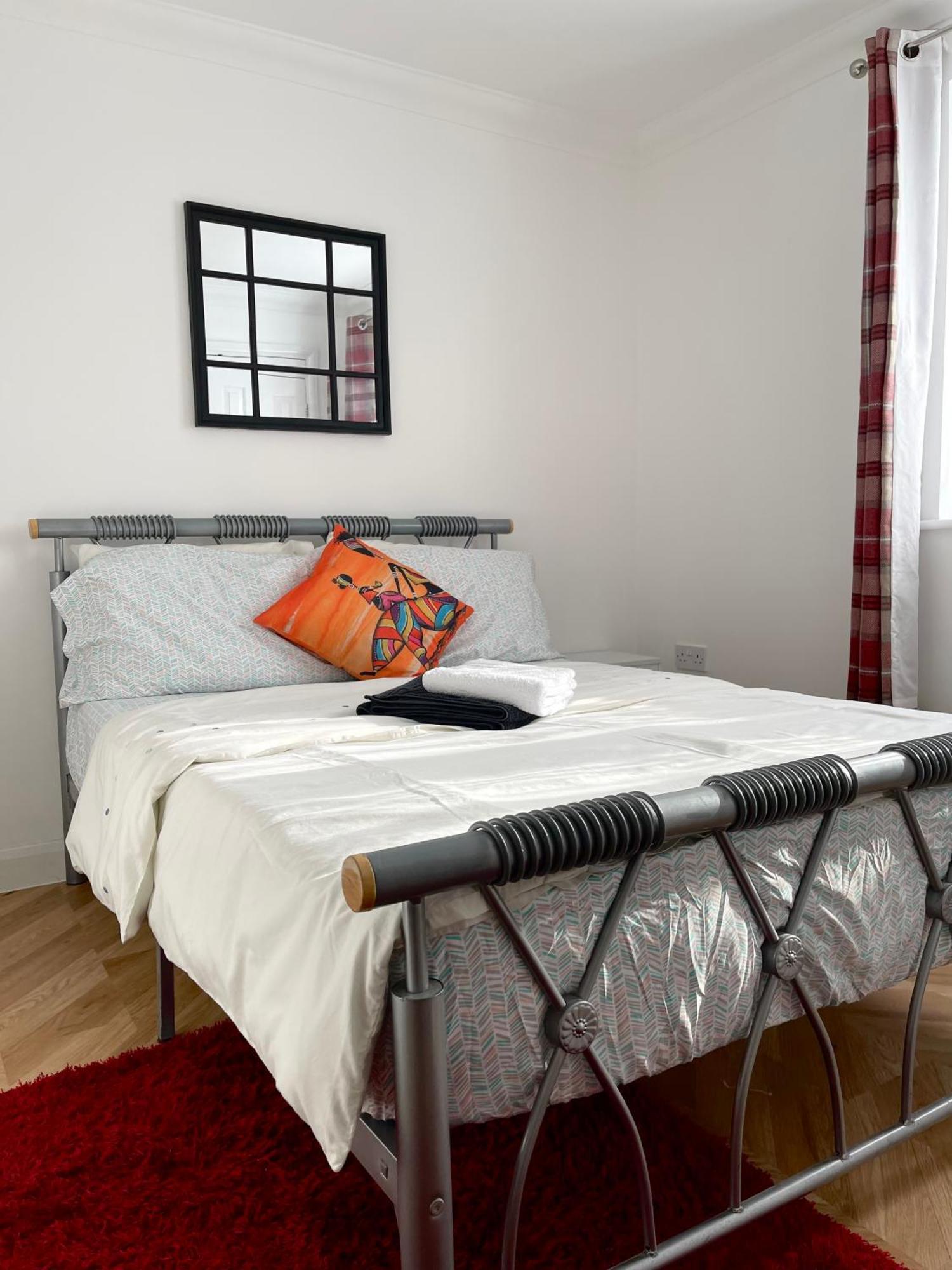 Eldridge Court Apartment 다게넘 외부 사진
